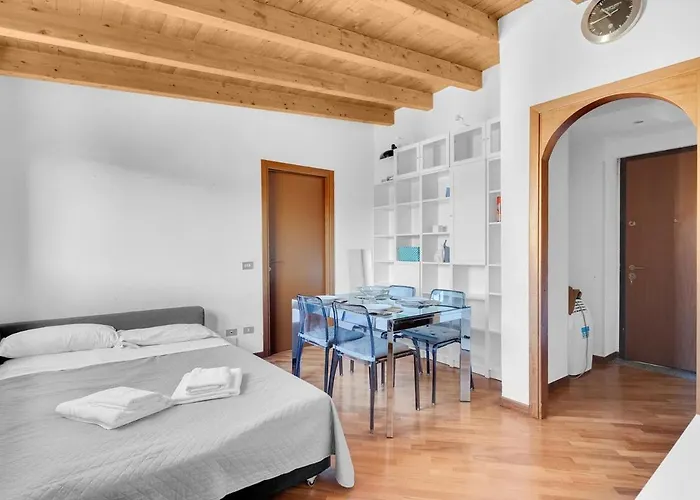 Metro M2 E Ac - Open Space Moderno A *