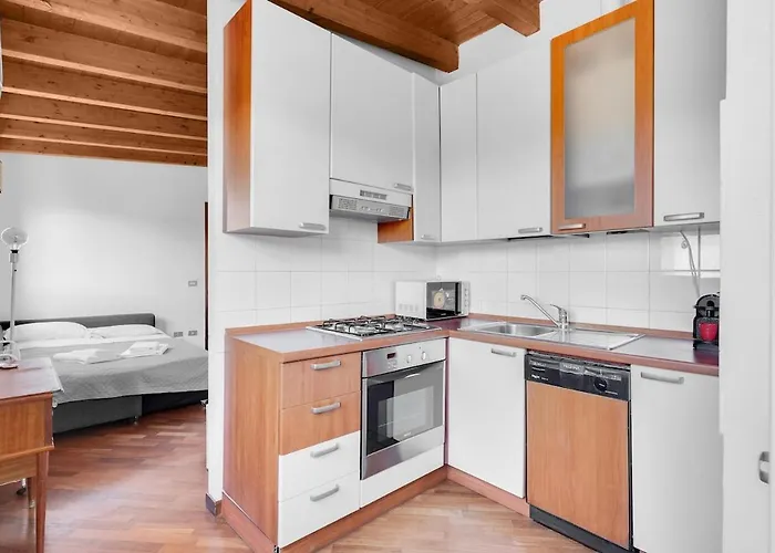 Metro M2 E Ac - Open Space Moderno A Apartament